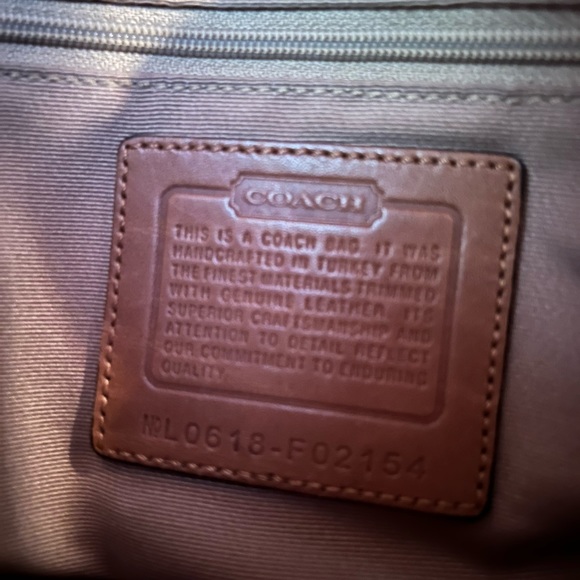 Coach Soho Small Hobo Bag in Signature - Picture 4 of 6